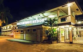 Dreamwave Resort Laguna